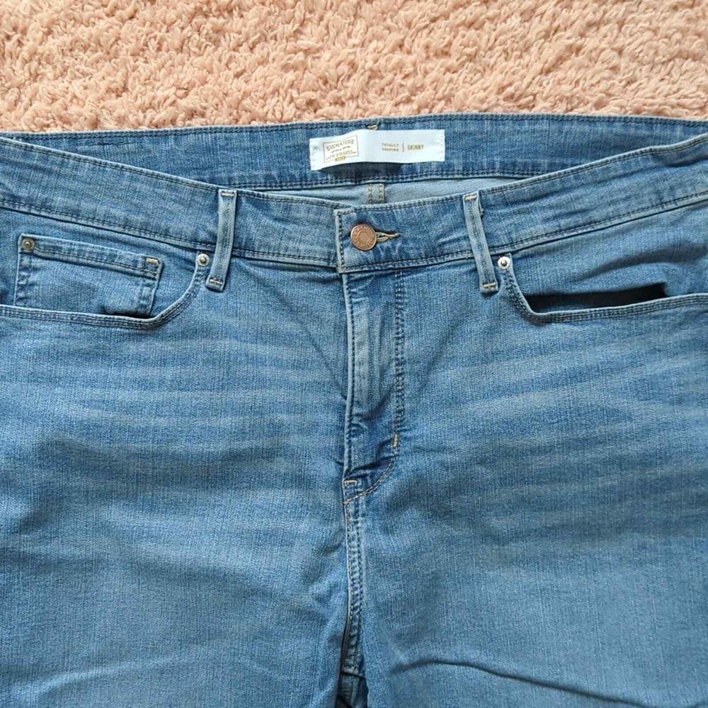 Levi's Shaping Skinny Distressed Denim Jeans 18 - Picture 5 of 9